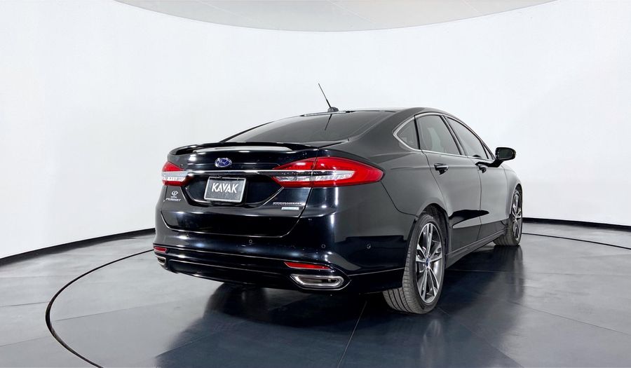 Ford Fusion 2.0 GTDI TITANIUM PLUS AT Sedan 2017