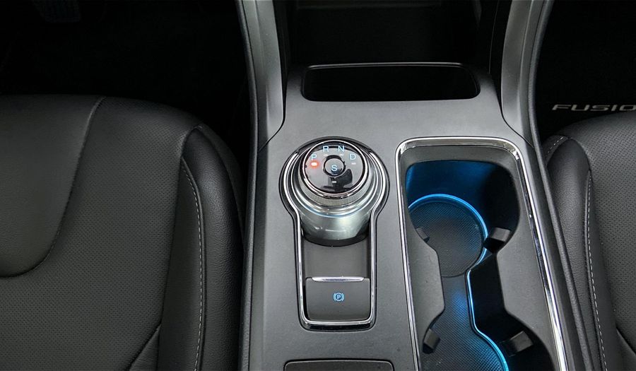 Ford Fusion 2.0 GTDI TITANIUM PLUS AT Sedan 2017