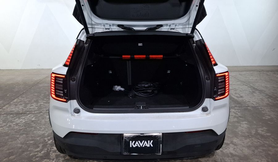 Volvo Ex30 BEV 69KWH PLUS AUTO Suv 2025