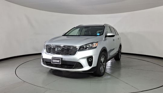Kia • Sorento