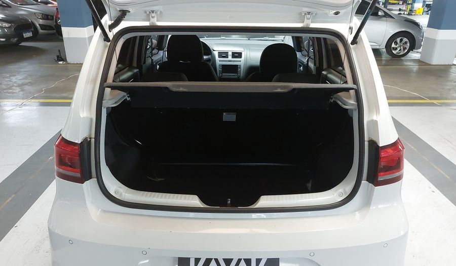Volkswagen Fox 1.6 CONNECT Hatchback 2018