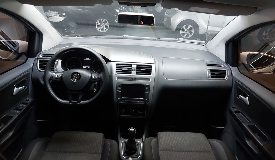 Volkswagen Fox 1.6 CONNECT Hatchback 2018