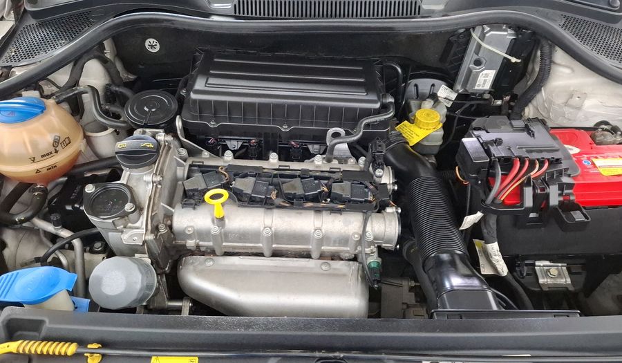 Volkswagen Polo 1.6 MT Hatchback 2015