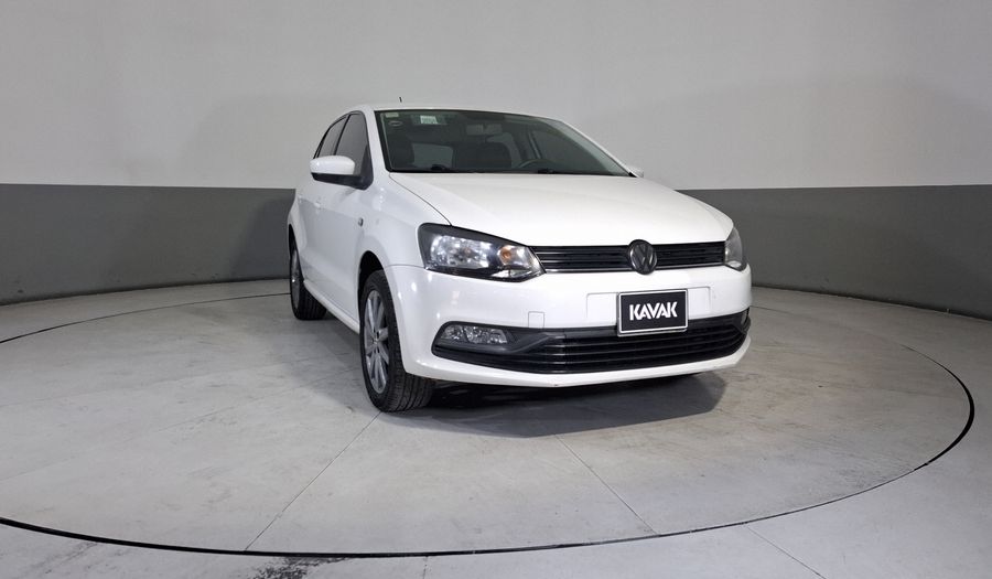 Volkswagen Polo 1.6 MT Hatchback 2015
