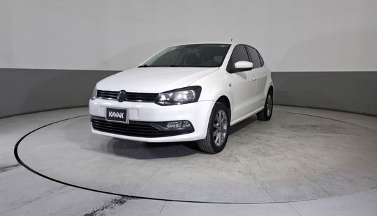 Volkswagen • Polo