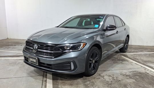 Volkswagen • Jetta