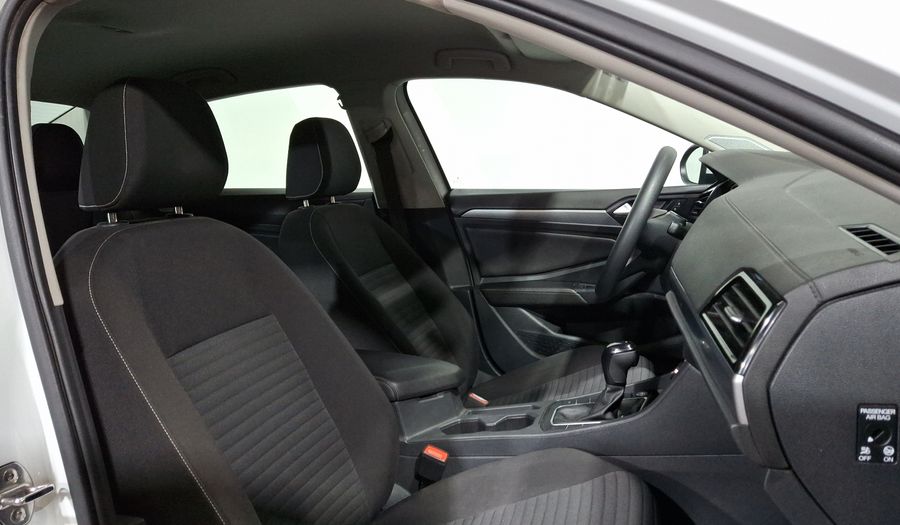 Volkswagen Jetta 1.4 COMFORTLINE AUTO Sedan 2024