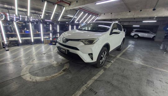 Toyota • RAV4