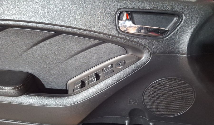 Kia Forte 2.0 LX MT Sedan 2016