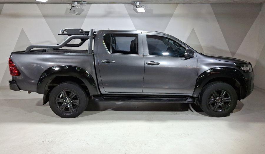Toyota Hilux 2.7 SR DOBLE CABINA Pickup 2022