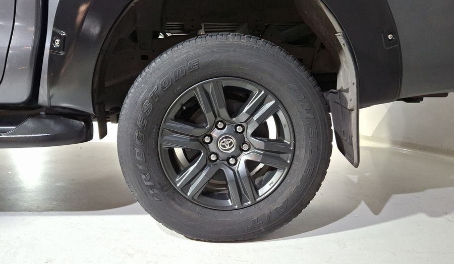 Toyota Hilux 2.7 SR DOBLE CABINA Pickup 2022