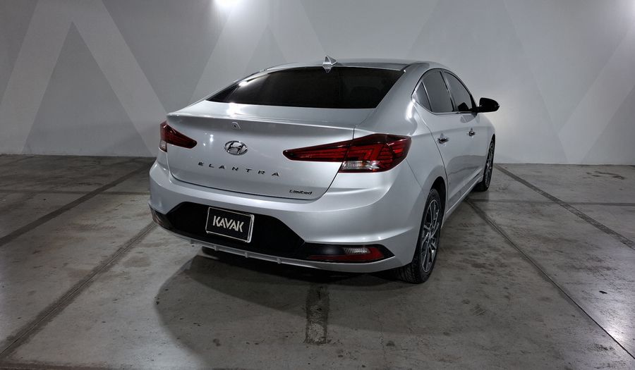 Hyundai Elantra 2.0 LIMITED TECH NAVI AUTO Sedan 2019