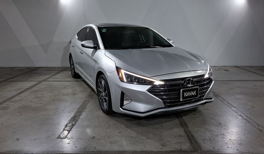 Hyundai Elantra 2.0 LIMITED TECH NAVI AUTO Sedan 2019