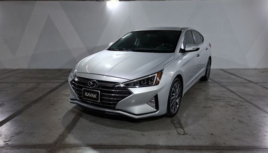 Hyundai • Elantra