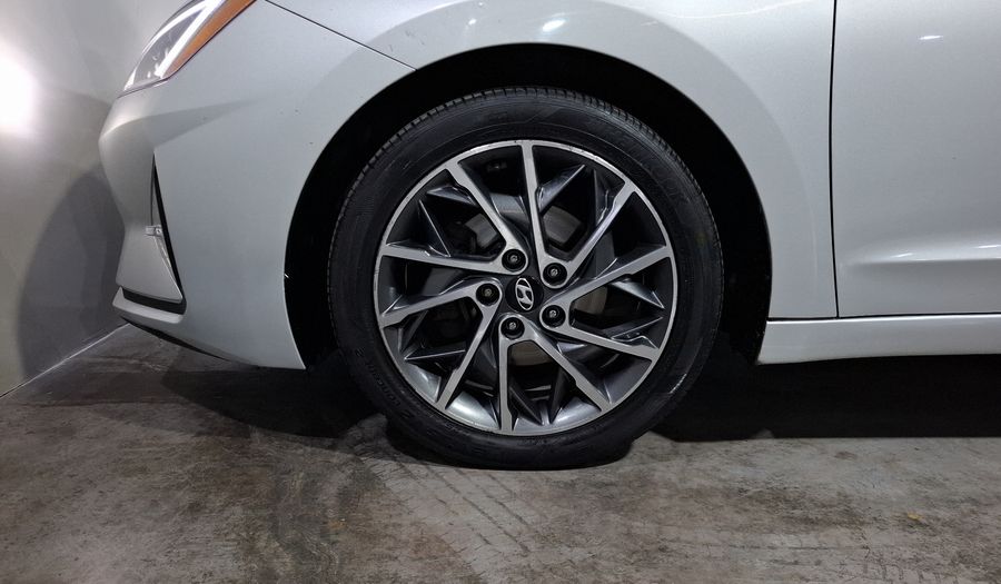 Hyundai Elantra 2.0 LIMITED TECH NAVI AUTO Sedan 2019