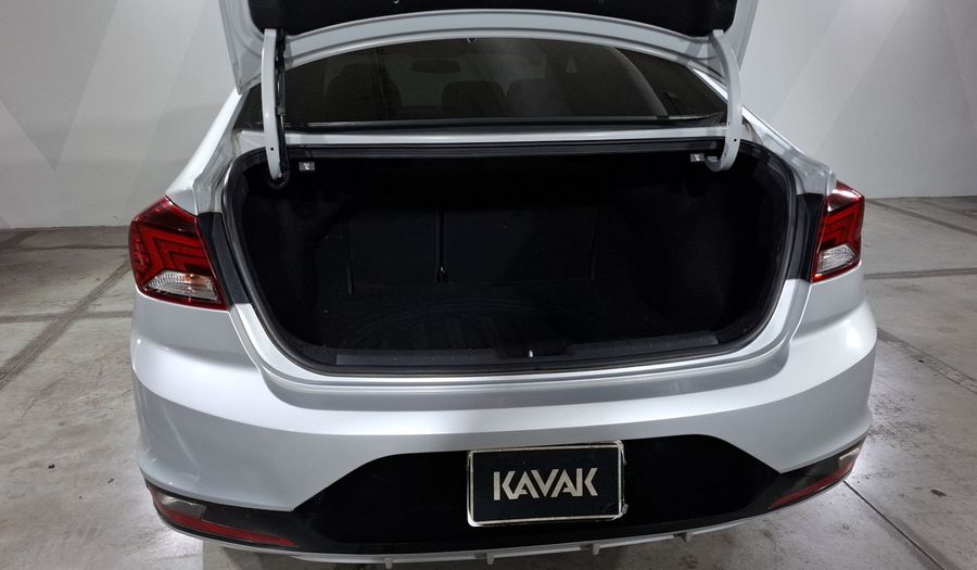 Hyundai Elantra 2.0 LIMITED TECH NAVI AUTO Sedan 2019