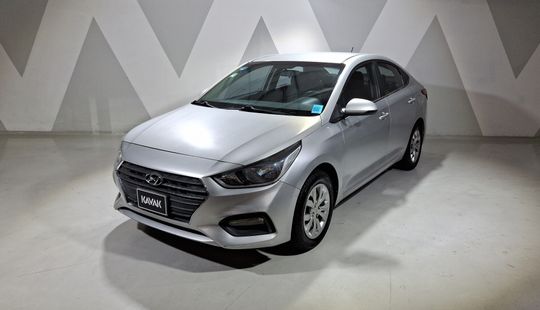 Hyundai • Accent