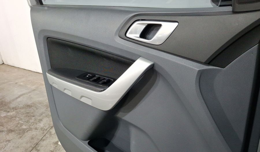 Ford Ranger 2.5 XLT CREW CAB GAS Pickup 2017