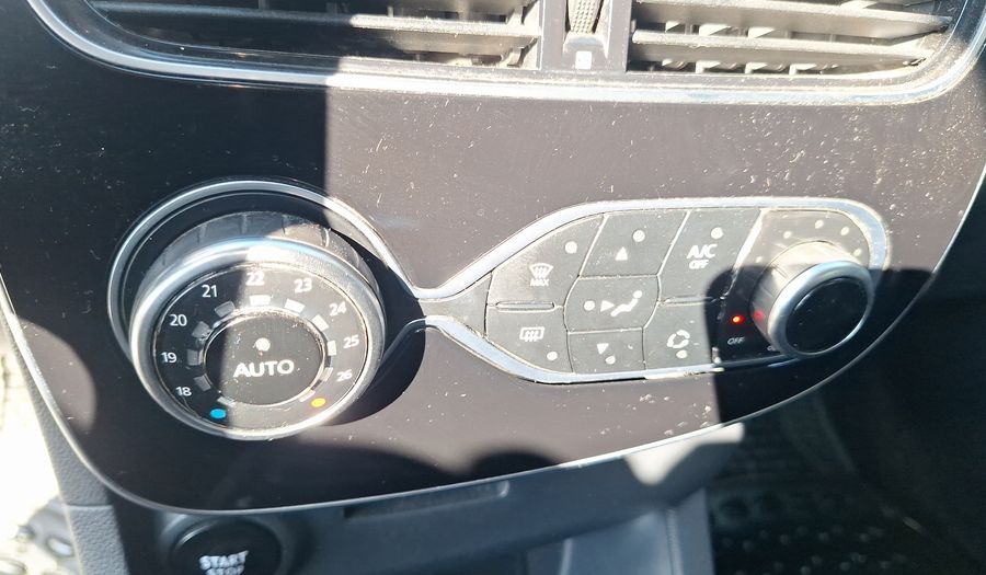 Renault Clio 0.9T DYNAMIQUE Hatchback 2018