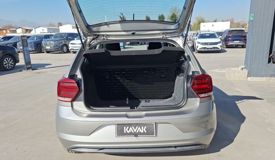 Volkswagen Polo 1.6 110 CV TRENDLINE Hatchback 2021