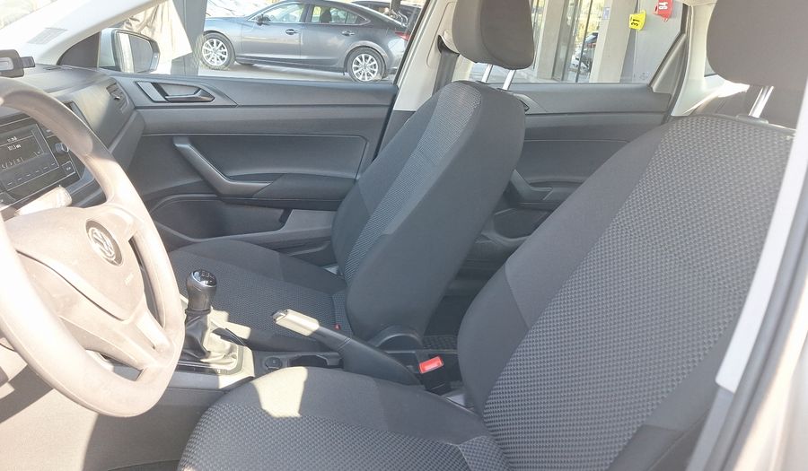 Volkswagen Polo 1.6 110 CV TRENDLINE Hatchback 2021