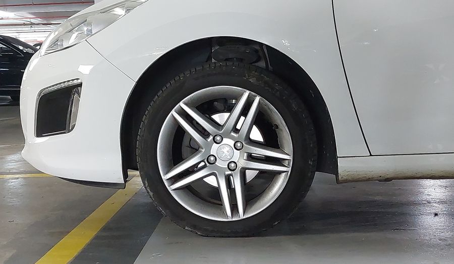 Peugeot 308 2.0 16V FLEX ALLURE AUTO Hatchback 2015