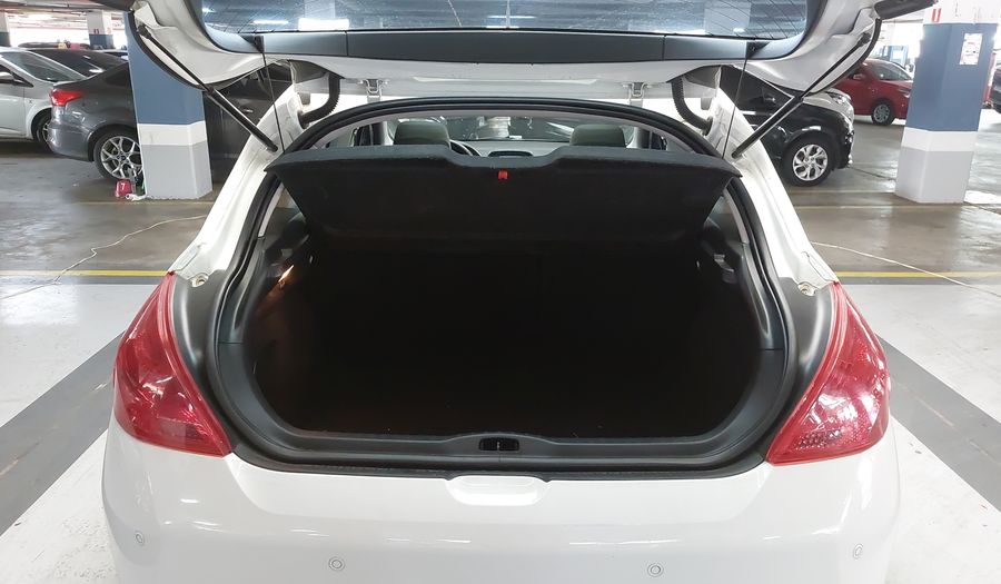 Peugeot 308 2.0 16V FLEX ALLURE AUTO Hatchback 2015