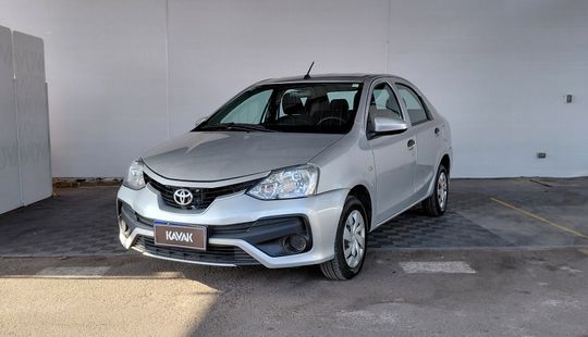 Toyota • Etios