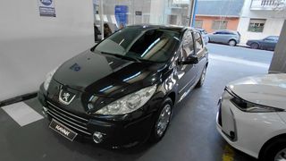Peugeot • 307