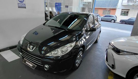 Peugeot • 307