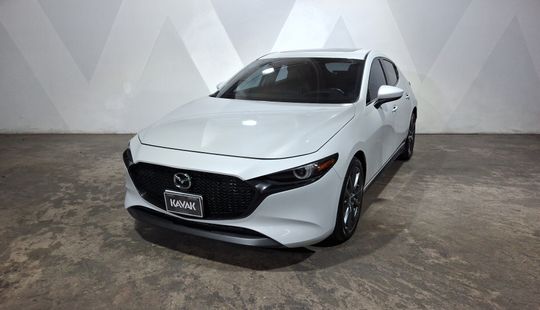 Mazda • Mazda 3