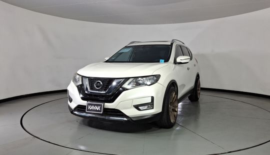 Nissan • X-Trail