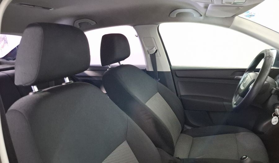 Seat Toledo 1.6 REFERENCE MT Sedan 2013