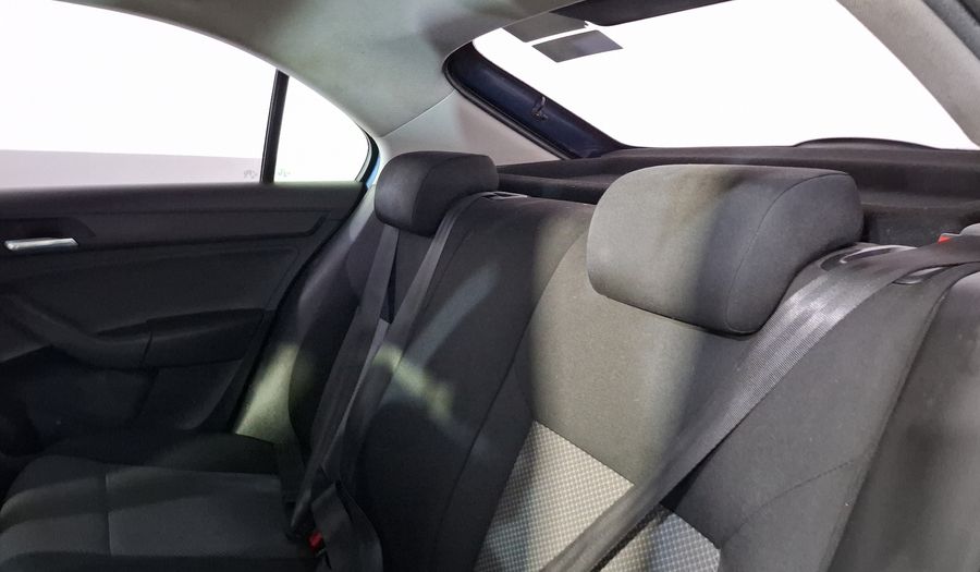Seat Toledo 1.6 REFERENCE MT Sedan 2013