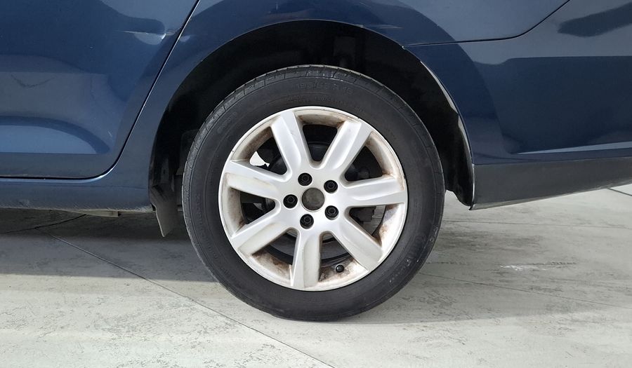Seat Toledo 1.6 REFERENCE MT Sedan 2013