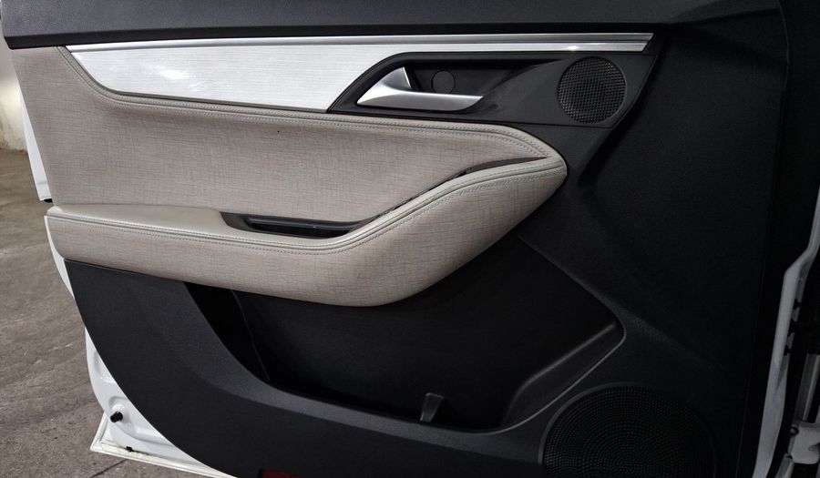 Jac J7 1.5 QUANTUM CVT Hatchback 2023