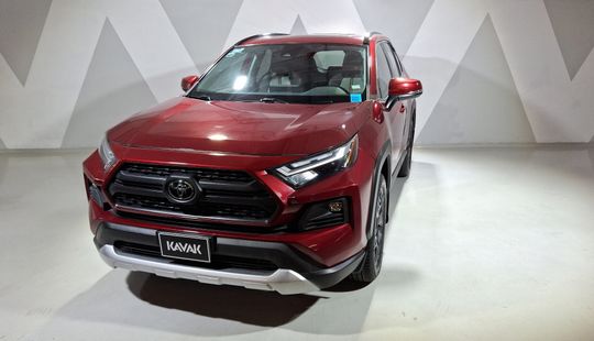 Toyota • RAV4
