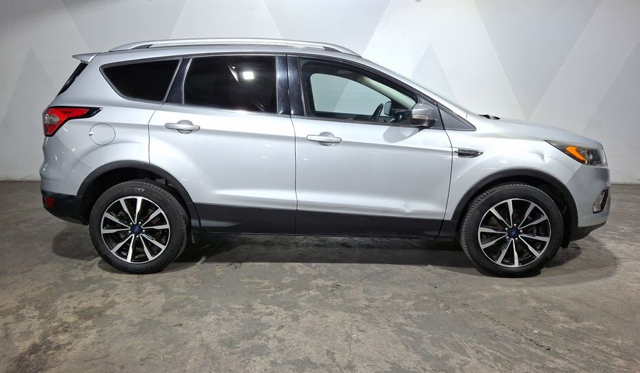 Ford Escape 2.0 TITANIUM ECOBOOST AT Suv 2017