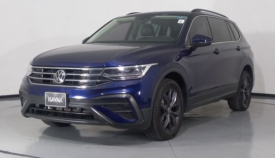 Volkswagen • Tiguan