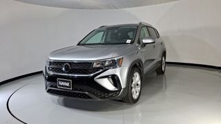 Volkswagen • Taos