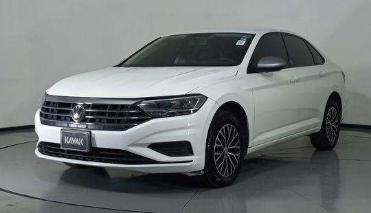 Volkswagen • Jetta