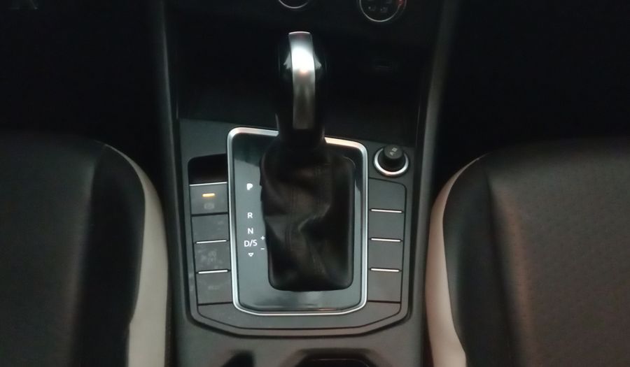 Volkswagen Jetta 1.4 WOLFSBURG EDITION AUTO Sedan 2020