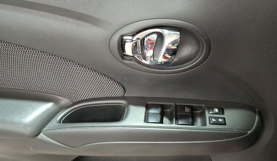 Nissan Versa 1.6 ADVANCE TA AC Sedan 2014