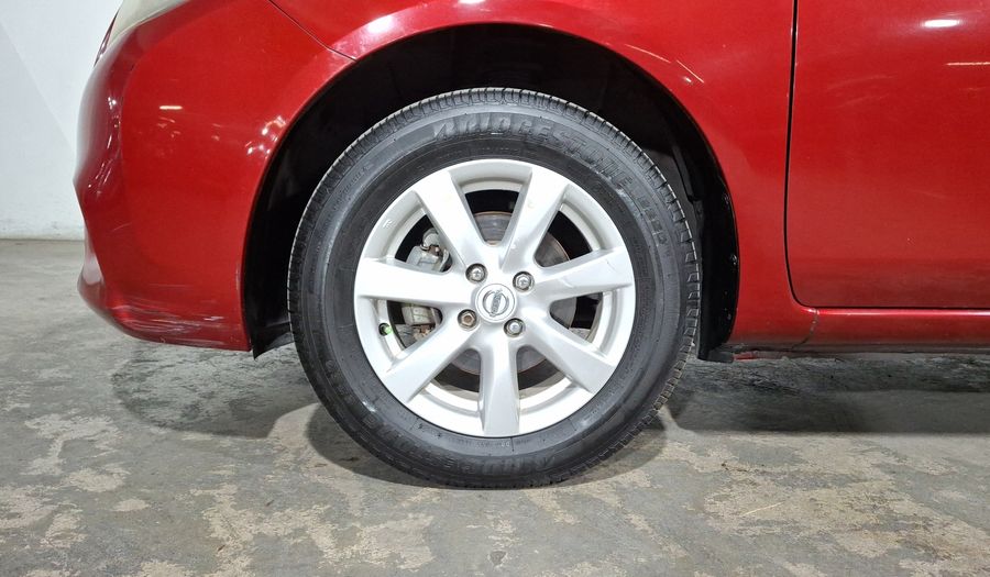 Nissan Versa 1.6 ADVANCE TA AC Sedan 2014