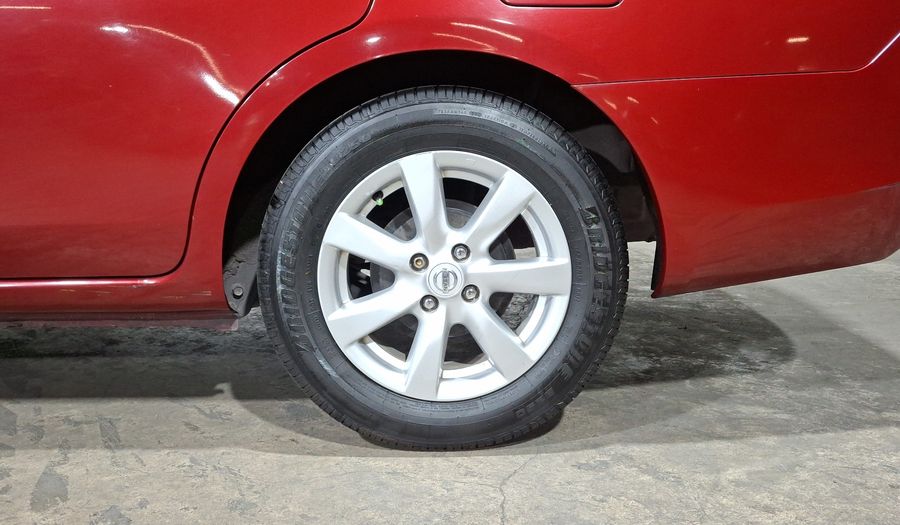 Nissan Versa 1.6 ADVANCE TA AC Sedan 2014