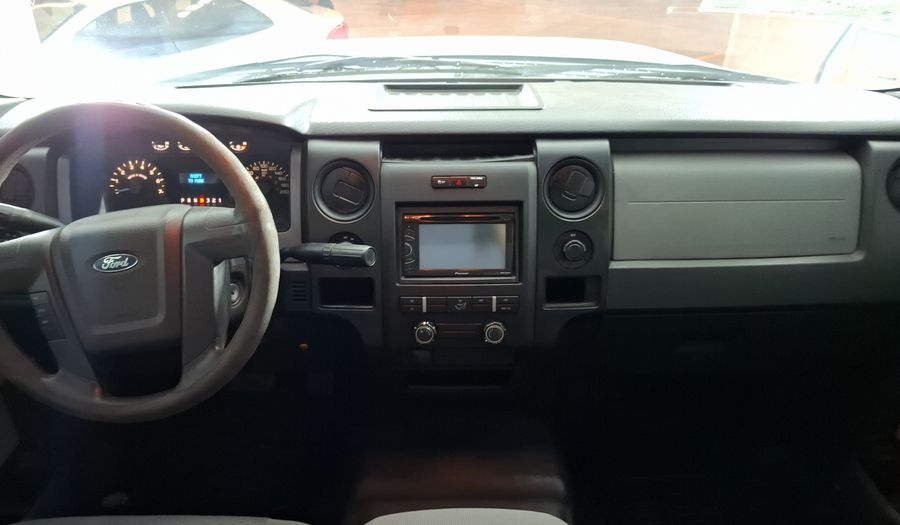 Ford F-150 5.0 XL SUP CAB 4X2 V8 AT Pickup 2013