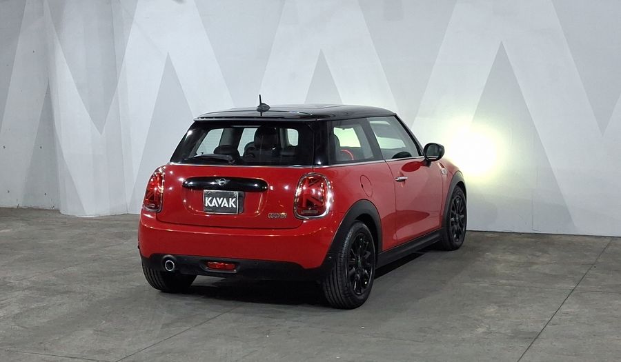 Mini Cooper 1.5 COOPER PEPPER DCT Hatchback 2021
