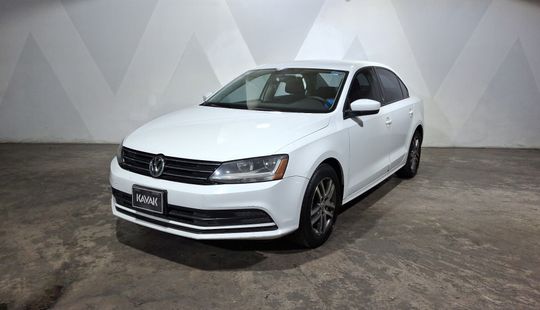 Volkswagen • Jetta
