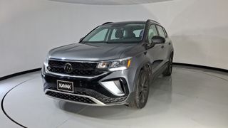 Volkswagen • Taos