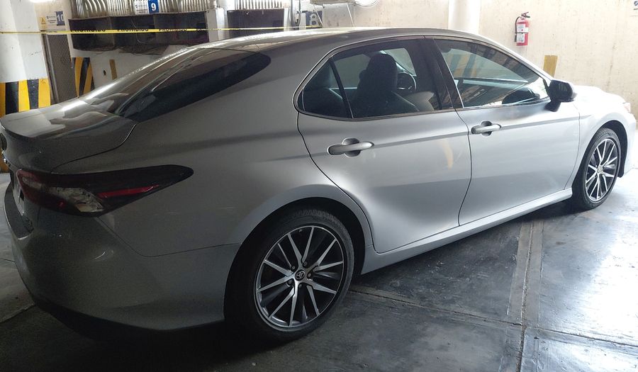 Toyota Camry 2.5 HEV XLE AUTO Sedan 2023